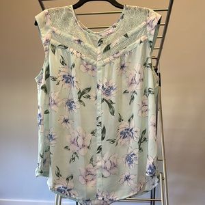 Candies mint cap sleeve blouse with lilac flowers